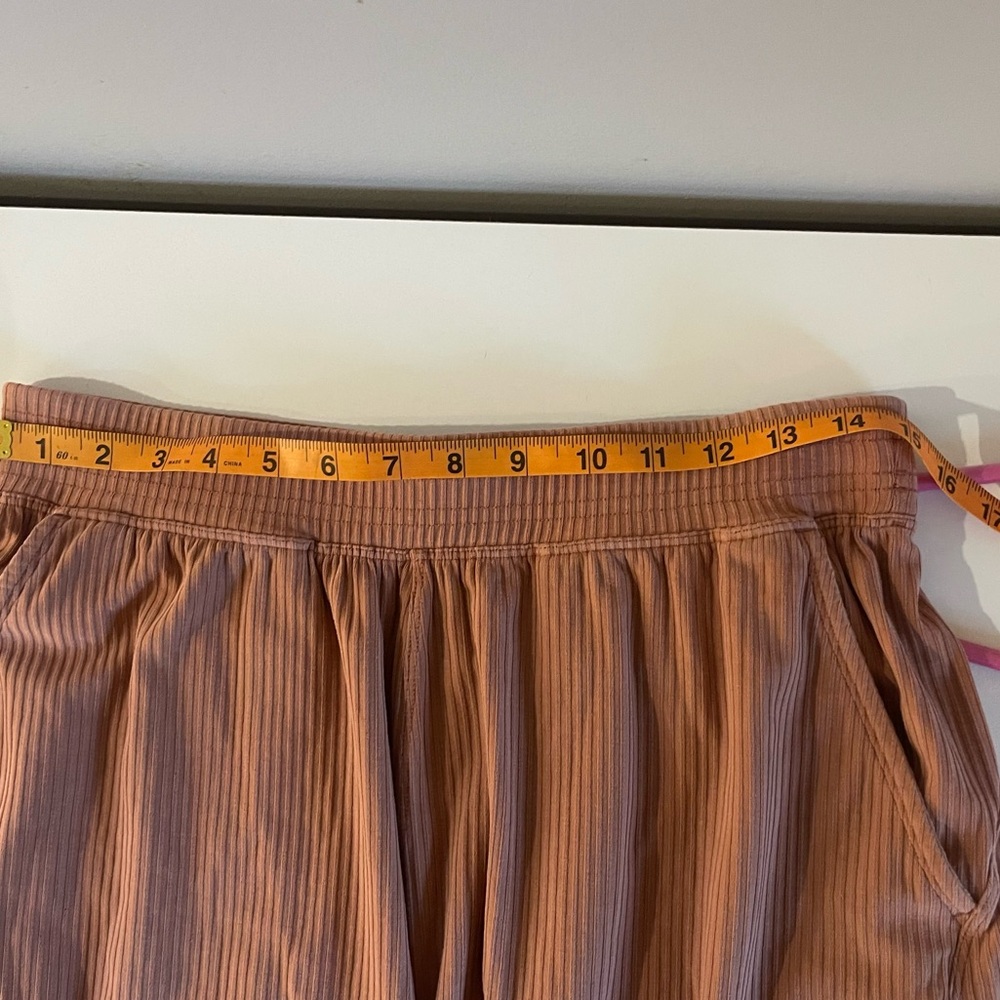 Lululemon LA Ribbed Boxer Short - Picture 3 of 3